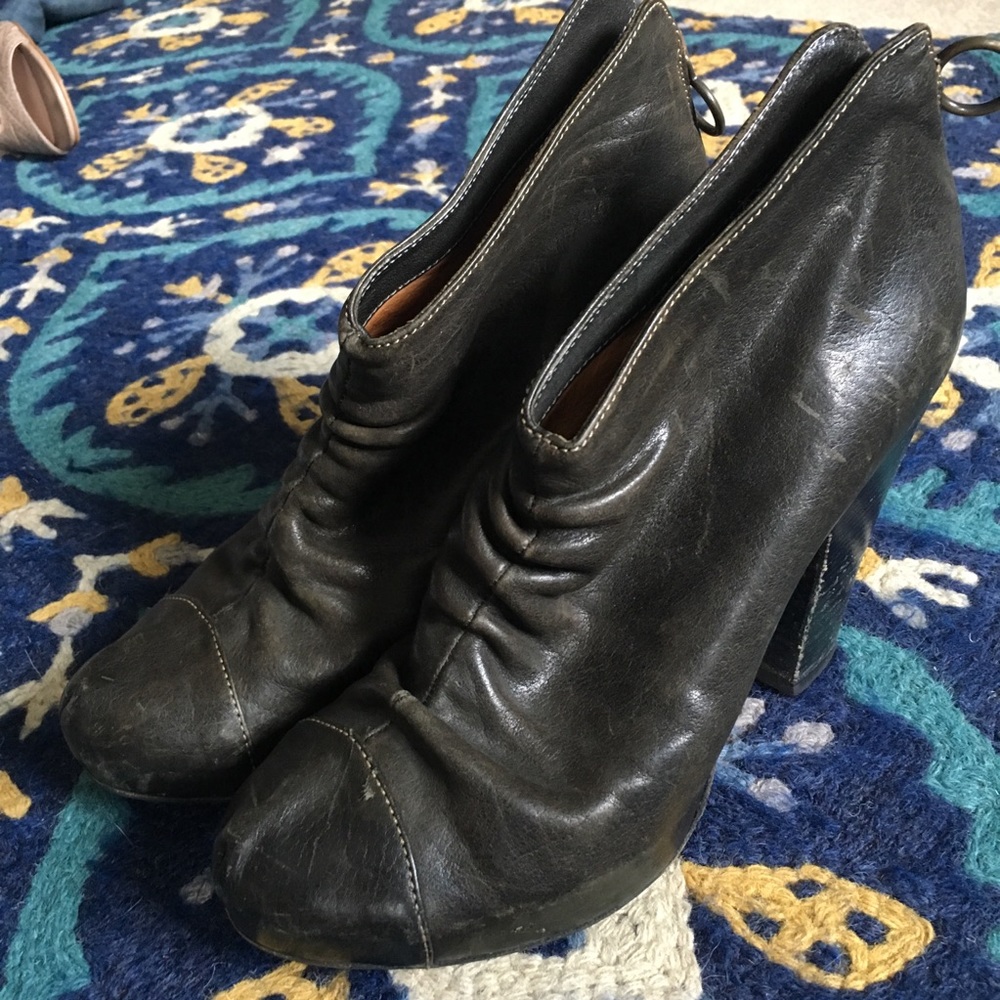 Fiorentini + Baker Gray Ruched Booties 38